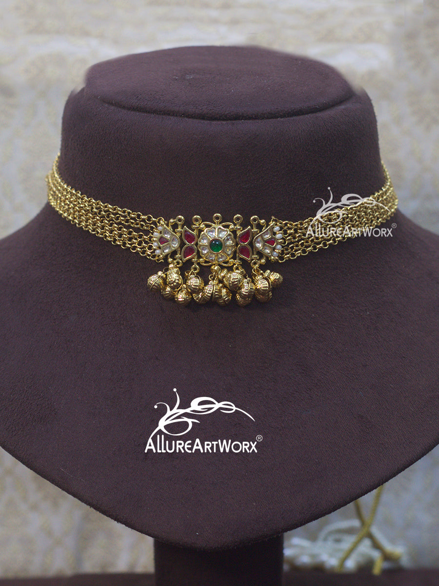 Traditional Choker